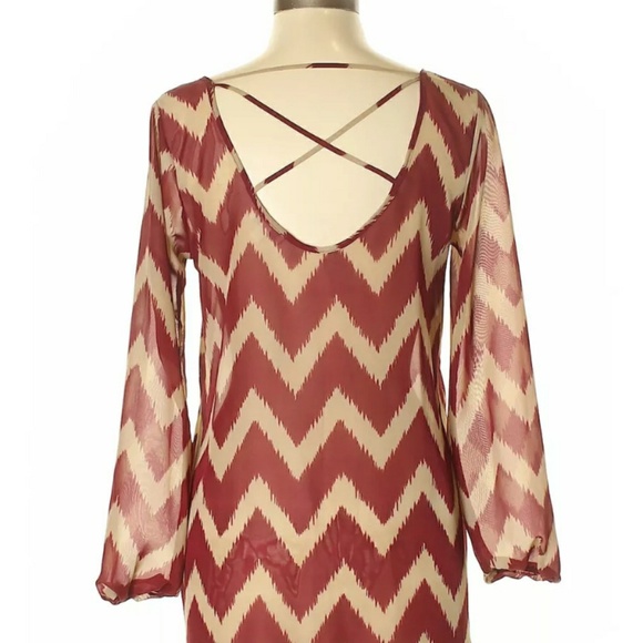Charming Charlie Chevron Top with Criss Cross Back - Picture 2 of 7